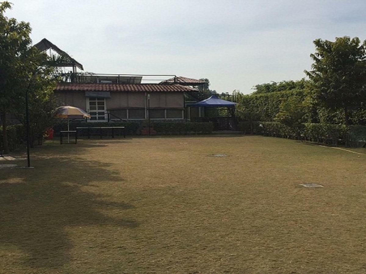 Ad Country Villa 노이다 외부 사진